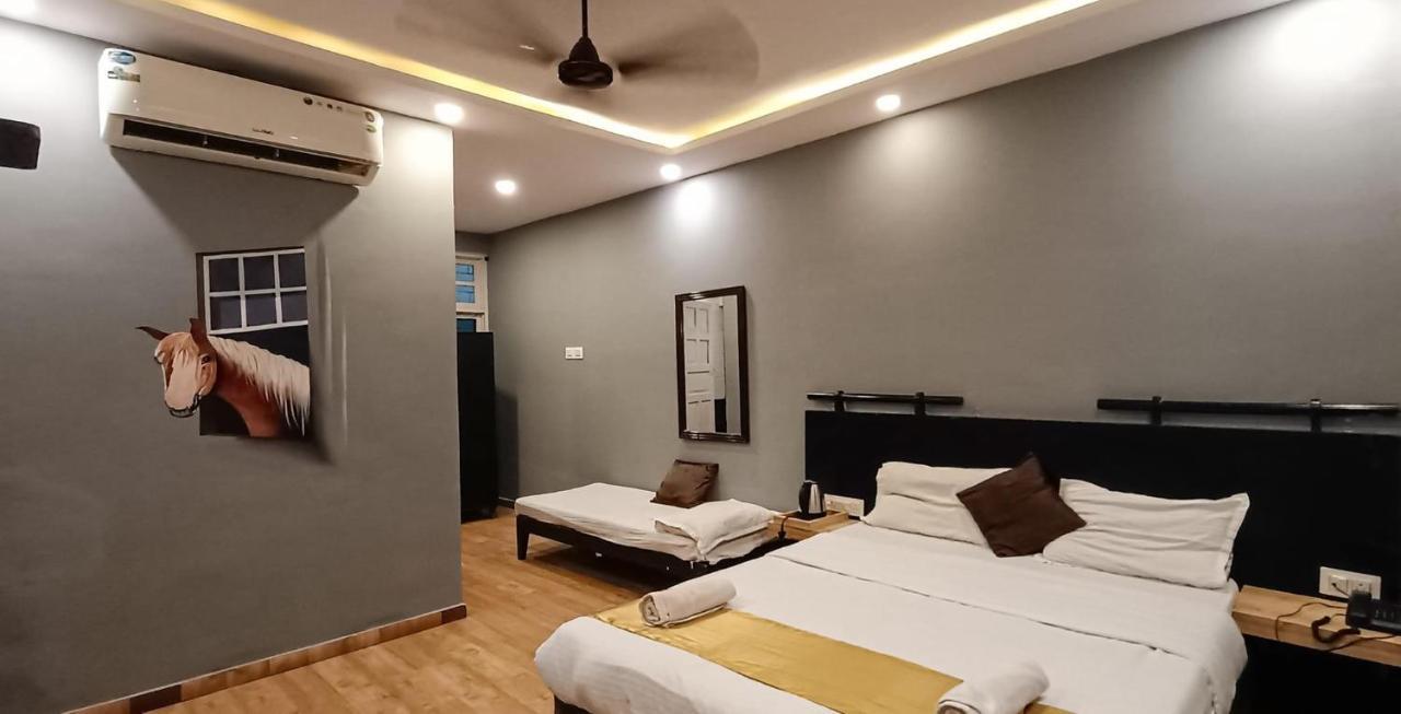 Fabexpress Neo Calangute Beach Resort Exterior photo
